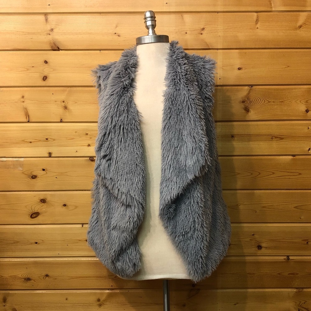BLUE FUR VEST